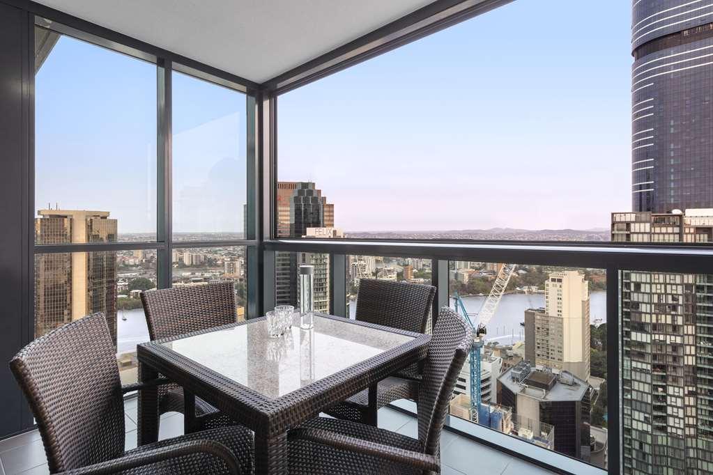 Oaks Brisbane On Charlotte Suites Номер фото