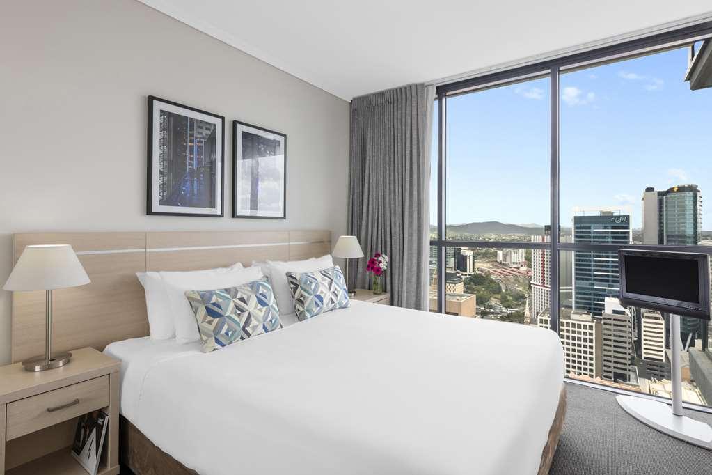Oaks Brisbane On Charlotte Suites Номер фото
