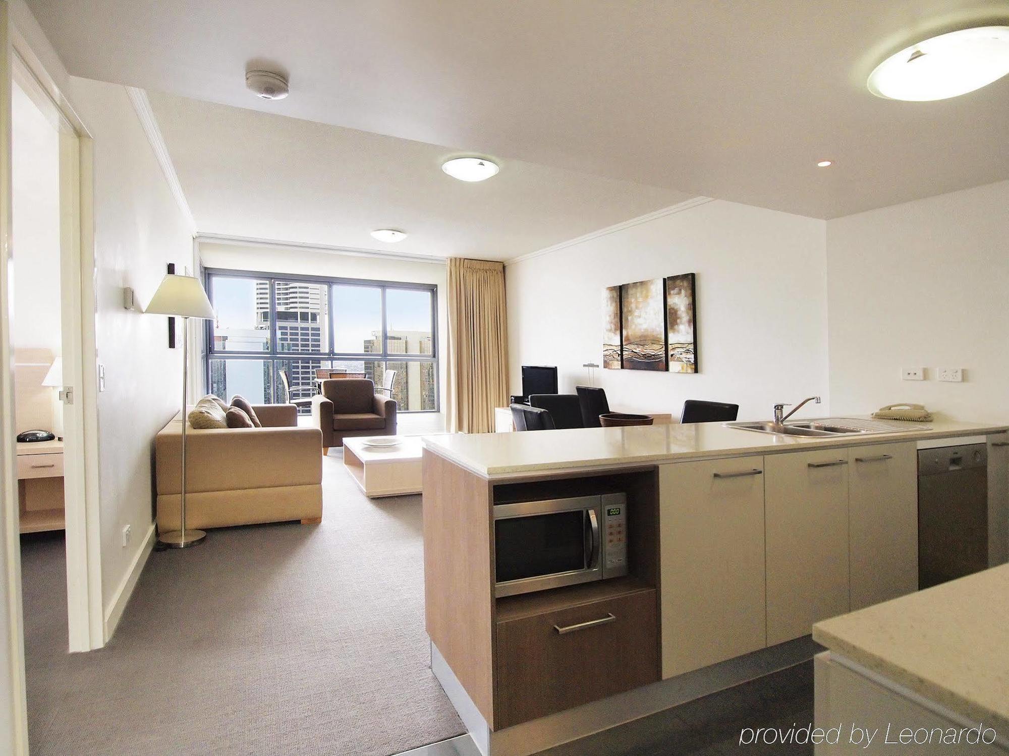 Oaks Brisbane On Charlotte Suites Номер фото
